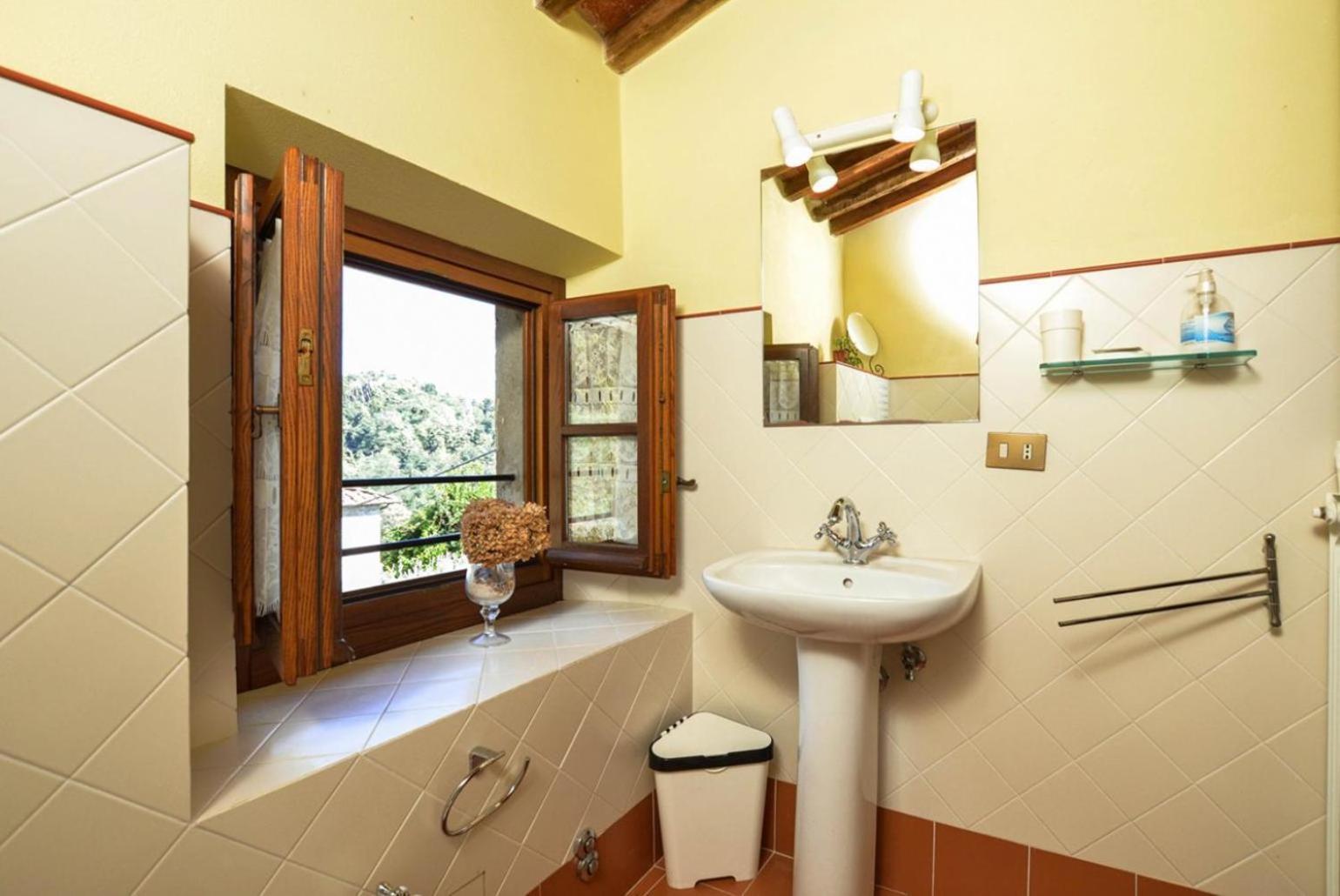 Villa Casale Di Rosa ลุคคา ภายนอก รูปภาพ