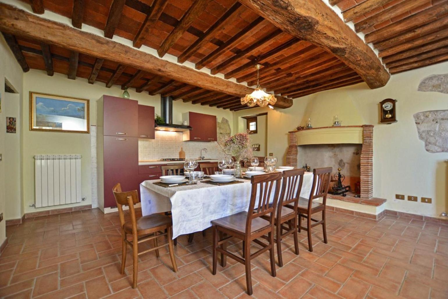 Villa Casale Di Rosa ลุคคา ภายนอก รูปภาพ