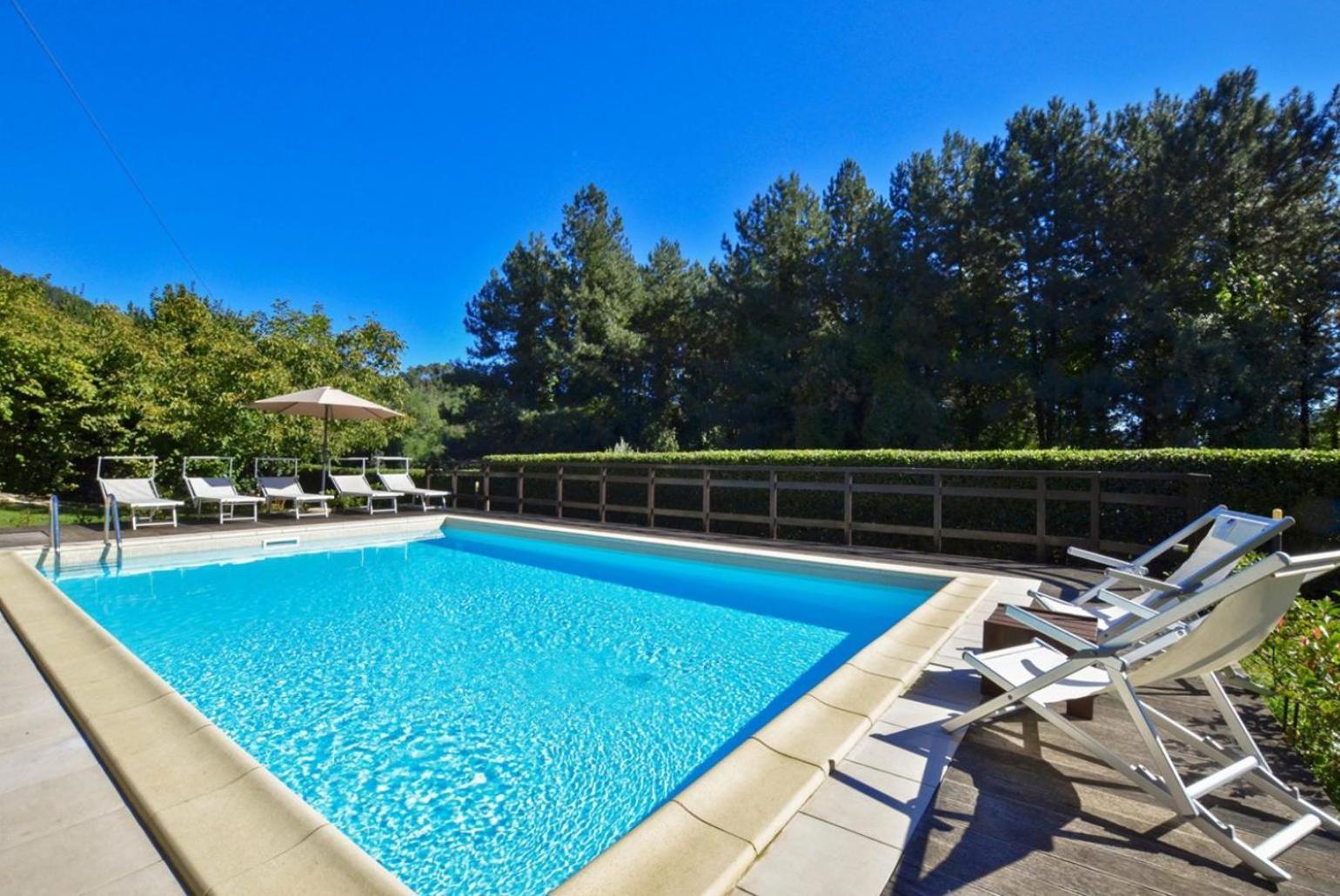 Villa Casale Di Rosa ลุคคา ภายนอก รูปภาพ