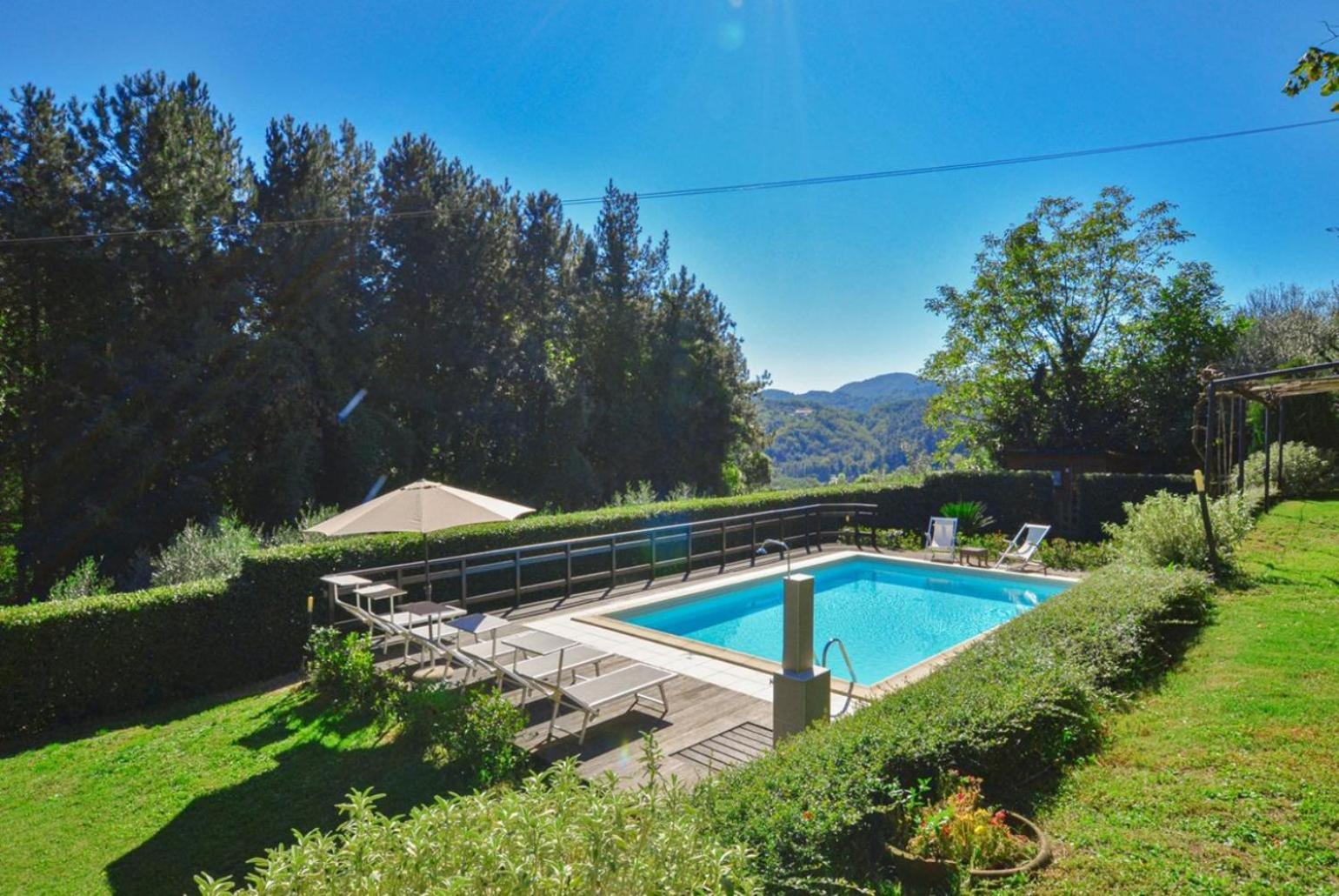 Villa Casale Di Rosa ลุคคา ภายนอก รูปภาพ